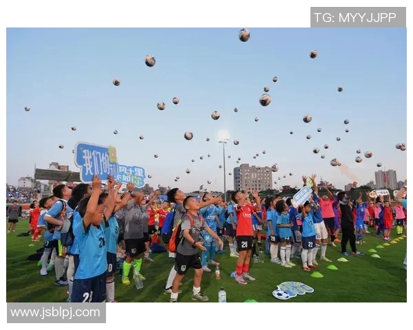 武汉足球队比赛经验分析与大满贯点评的深度解读