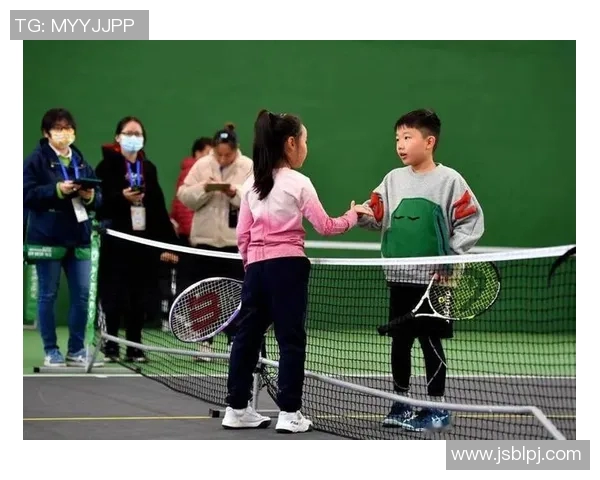 广州网球队在世界杯预选赛中的灵活性展现与战术分析 广州网球队在世界杯预选赛中的灵活性展现与战术分析