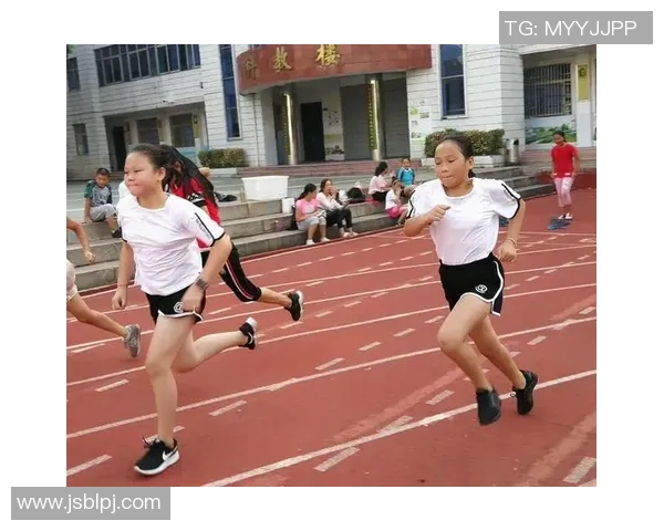 张芳专访:从绿茵场到人生舞台的足球旅程回顾与展望 张芳专访:从绿茵场到人生舞台的足球旅程回顾与展望