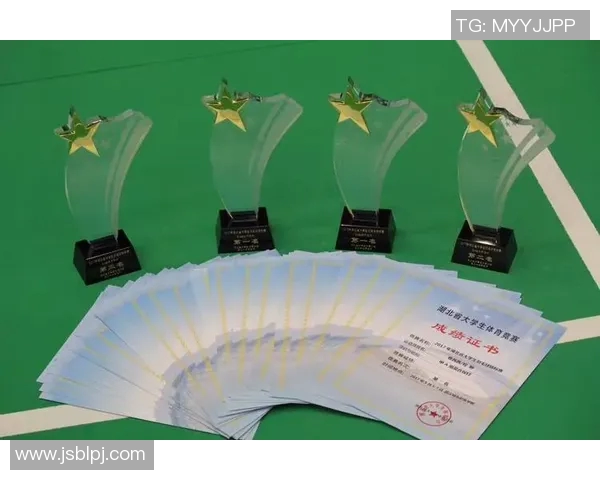 武汉羽毛球队与重庆羽毛球队赛后技术分析与战术总结 武汉羽毛球队与重庆羽毛球队赛后技术分析与战术总结